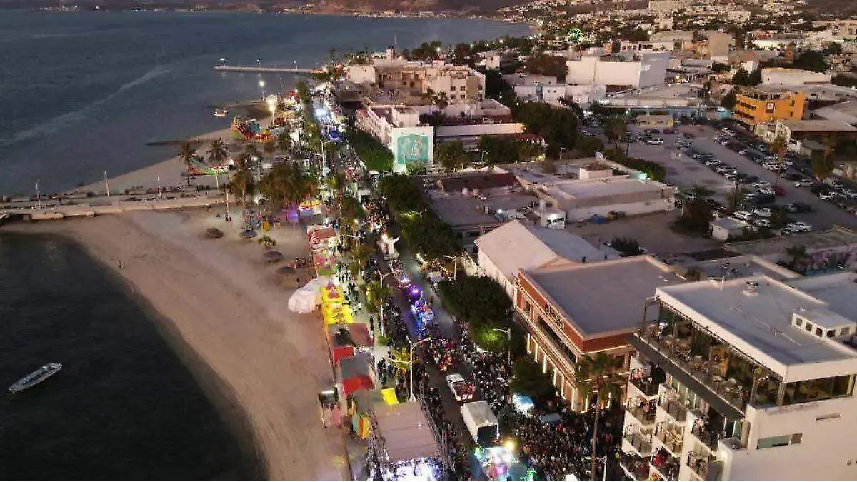 comercios se preparan para el carnaval 